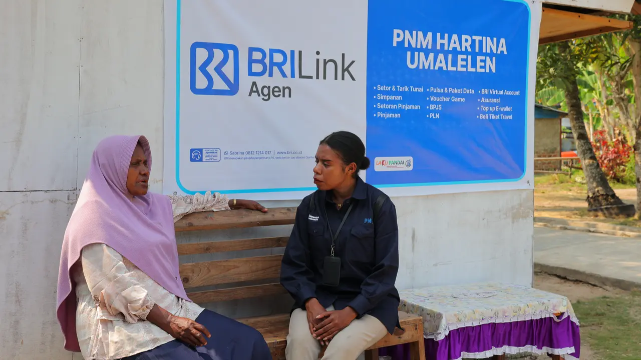 Dari Anggota PNM Mekaar Naik Kelas jadi BRILink Agen, Intip Kisah Ragaia Wanita Tangguh di Pulau Arar Papua Barat Daya